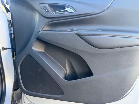 Used 2019 Chevrolet Equinox Premier AWD/4WD image 30