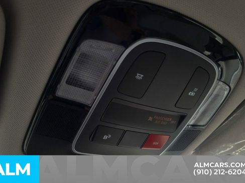 Used 2025 Hyundai Sonata SE FWD image 30