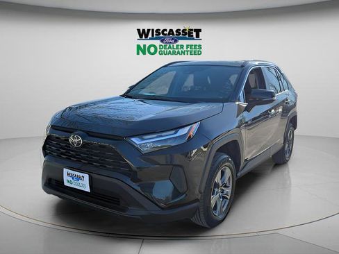 Used 2024 Toyota RAV4 XLE AWD/4WD image 15