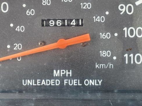 Used 1995 Toyota Tacoma 4x4 Regular Cab image 12