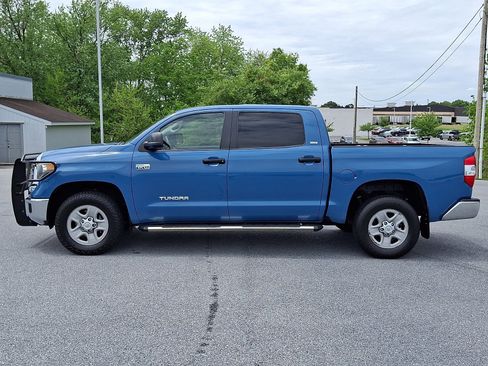 Used 2019 Toyota Tundra SR5 w/ SR5 Upgrade Package AWD/4WD image 4