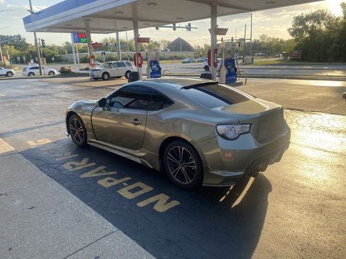 Used 2015 Scion FR-S image 7
