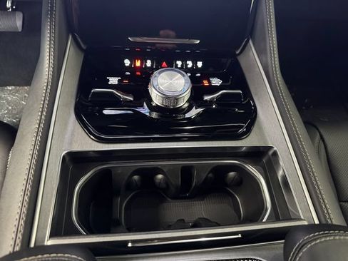 New 2026 Jeep Grand Wagoneer Limited AWD/4WD image 19