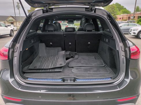 Certified 2025 Mercedes-Benz GLC 300 4MATIC image 33