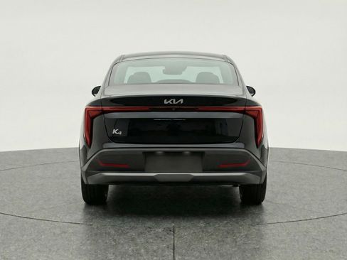 Used 2025 Kia K4 LXS FWD image 7