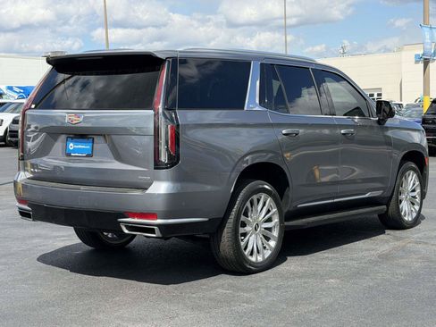 Used 2021 Cadillac Escalade Premium Luxury AWD/4WD image 2