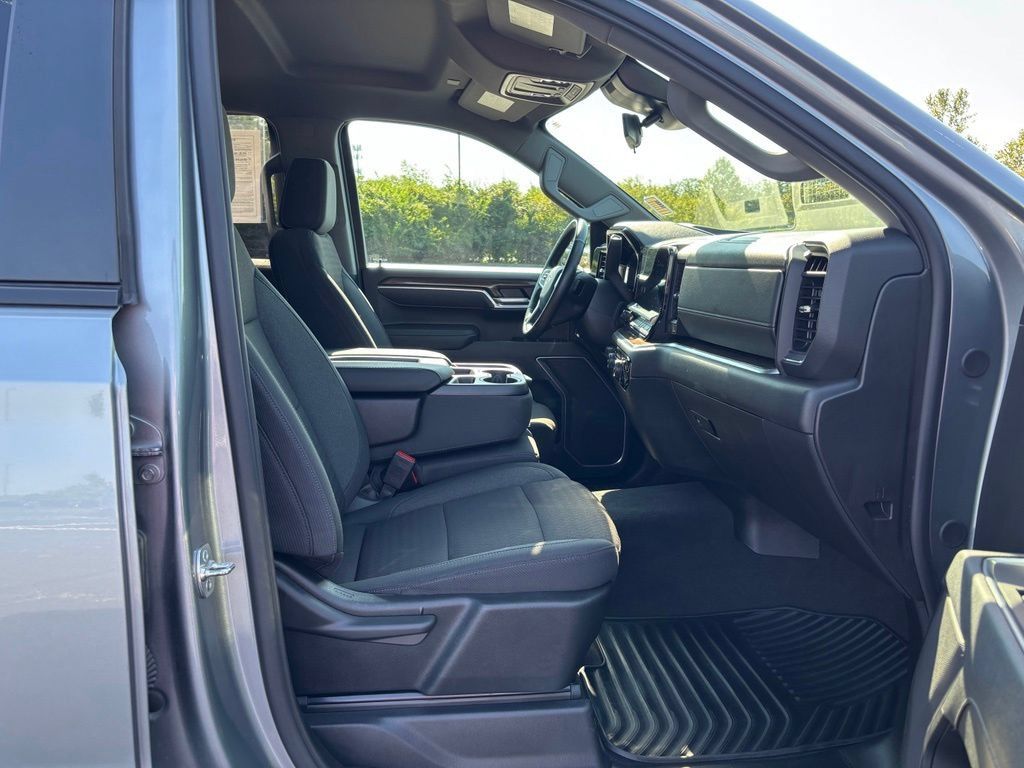 Used 2026 Chevrolet Silverado 1500 RST AWD/4WD image 20