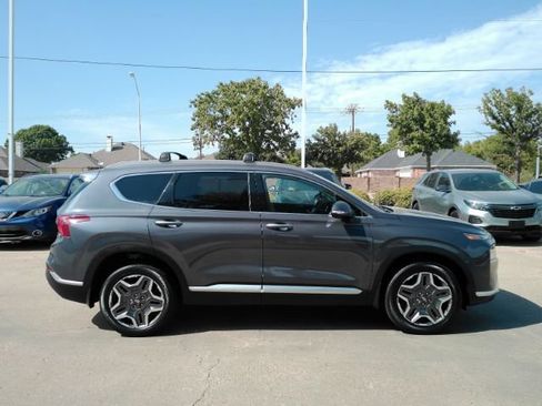 Used 2022 Hyundai Santa Fe Limited w/ Cargo Package AWD/4WD image 5