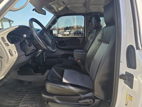 Used 2011 Ford Ranger XLT image 3