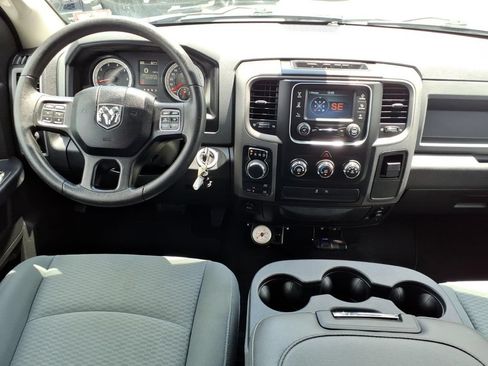 Used 2017 RAM 1500 Express AWD/4WD image 14