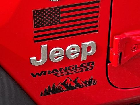 Used 2018 Jeep Wrangler Sport AWD/4WD image 24
