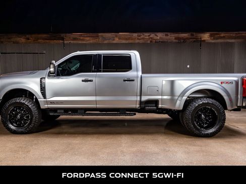 Used 2023 Ford F350 XLT w/ FX4 Off-Road Package image 6