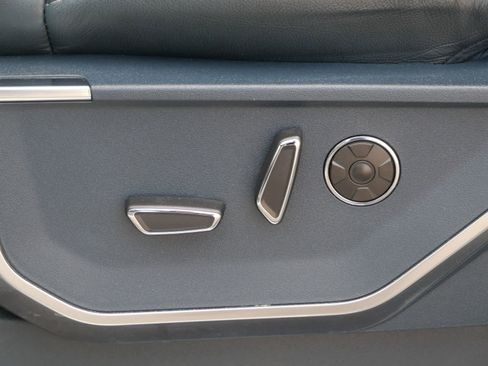 Used 2022 Ford F150 Limited image 10