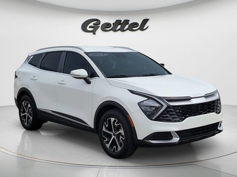 Used 2023 Kia Sportage EX image 2