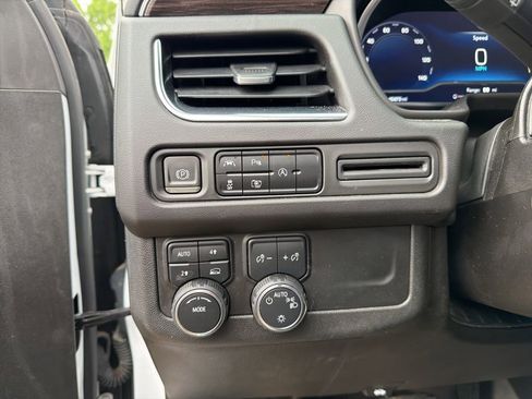 Used 2023 Chevrolet Tahoe LT w/ Luxury Package AWD/4WD image 20