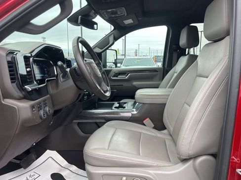 Used 2024 Chevrolet Silverado 2500 LTZ w/ LTZ Convenience Package image 15