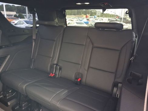 Used 2021 Chevrolet Tahoe Z71 AWD/4WD image 16