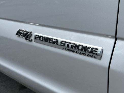 Used 2017 Ford F250 Lariat w/ Lariat Ultimate Package image 28