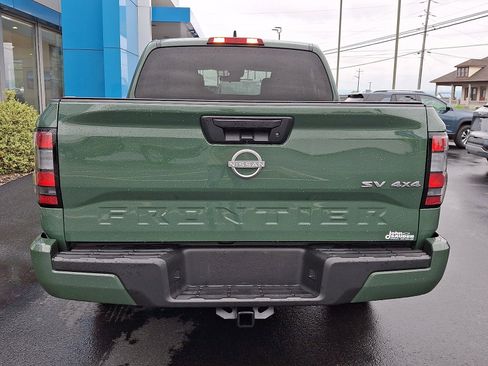 Used 2024 Nissan Frontier SV AWD/4WD image 5