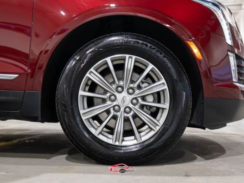 Used 2017 Cadillac XT5 Luxury image 9