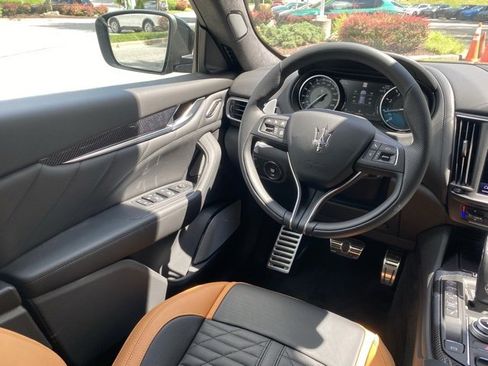 New 2024 Maserati Levante Trofeo image 45
