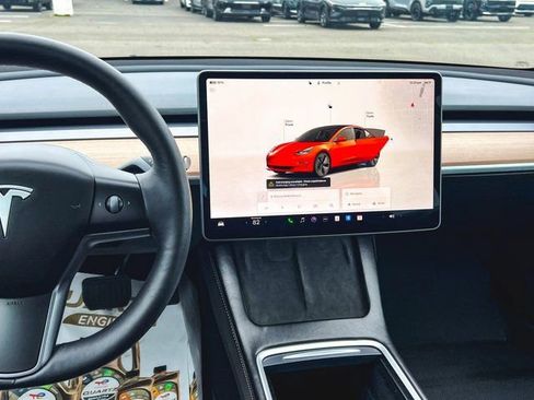 Used 2023 Tesla Model 3 Standard Range image 18