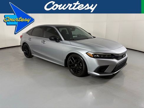 Used 2022 Honda Civic Sport image 1