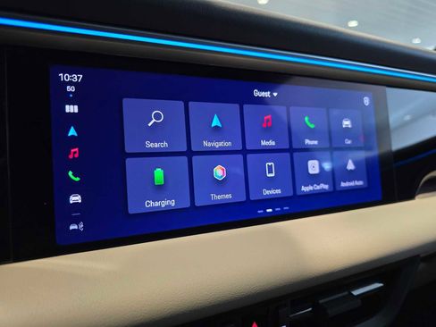 Used 2025 Porsche Macan Electric image 28