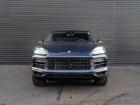New 2026 Porsche Cayenne Base image 6