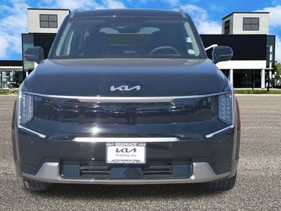 New 2026 Kia EV9 Land