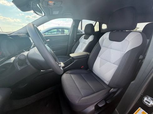 Used 2026 Chevrolet Trax LS FWD image 7