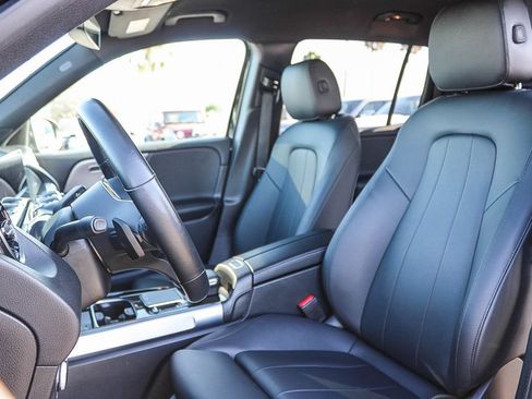 Used 2023 Mercedes-Benz GLB 250 4MATIC image 18