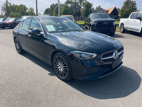 Used 2025 Mercedes-Benz C 300 Sedan image 7