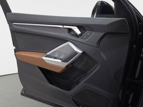 Certified 2025 Audi Q3 2.0T Premium Plus w/ Premium Plus Package image 28