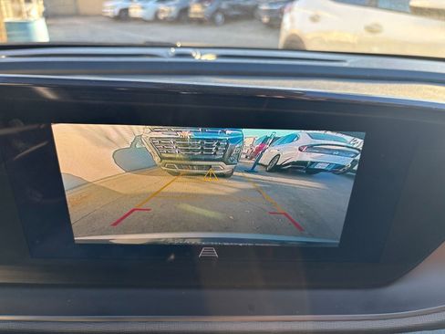 Used 2025 Buick Envista Sport Touring image 17