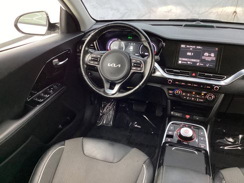 Used 2022 Kia Niro EX w/ Cold Weather Package FWD image 29