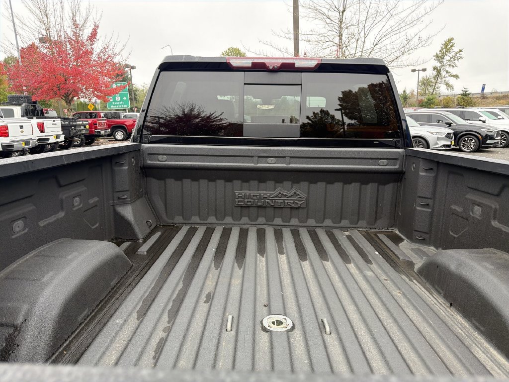 Certified 2022 Chevrolet Silverado 2500 High Country w/ Technology Package AWD/4WD image 28