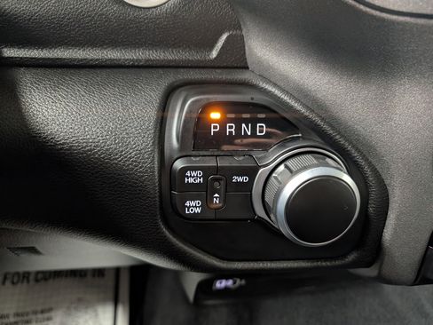 Used 2024 RAM 2500 Tradesman w/ Chrome Appearance Group AWD/4WD image 16