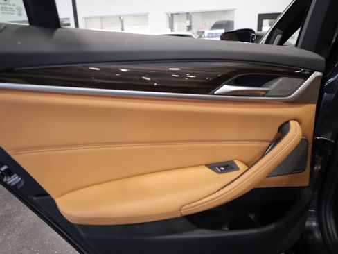 Used 2019 BMW 540i xDrive w/ Convenience Package image 34