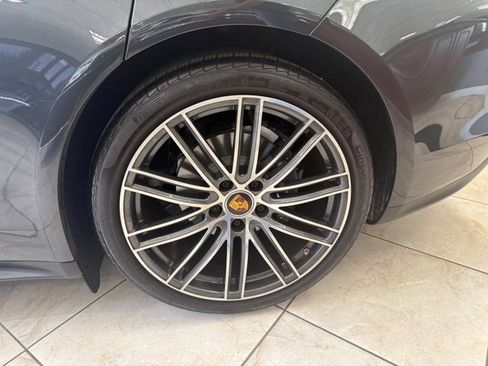 Used 2023 Porsche Panamera 4 AWD/4WD image 8