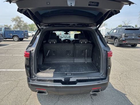 Certified 2023 Chevrolet Traverse Premier w/ Redline Edition AWD/4WD image 31
