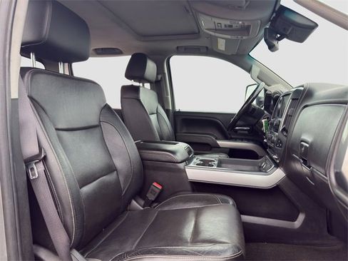 Used 2017 Chevrolet Silverado 2500 LTZ image 16
