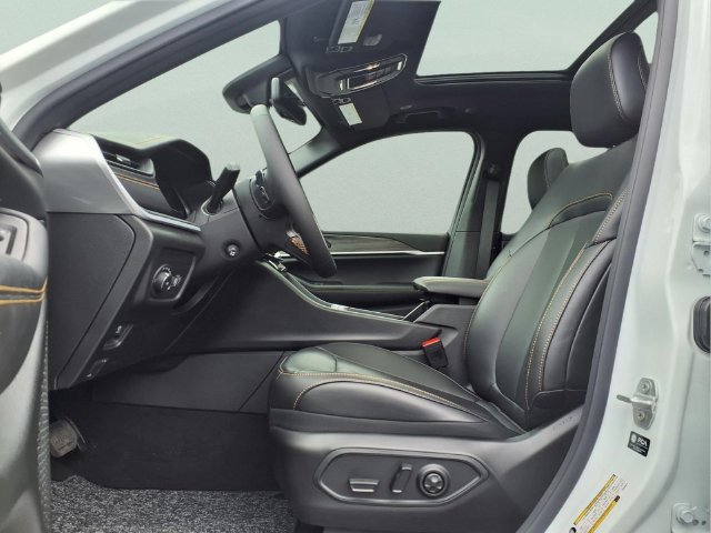 New 2026 Jeep Grand Cherokee L Limited AWD/4WD image 18