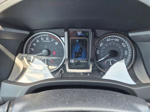 Used 2023 Toyota Tacoma TRD Off-Road AWD/4WD image 11