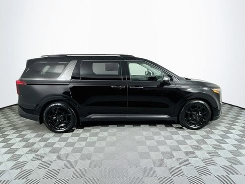 Used 2025 Kia Carnival SX Prestige FWD image 9