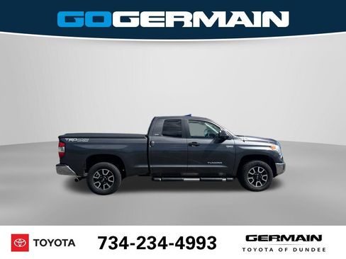 Used 2017 Toyota Tundra SR5 AWD/4WD image 6