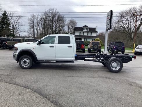 New 2026 RAM 5500 Tradesman w/ Chrome Appearance Group AWD/4WD image 4