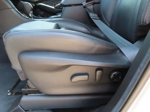 Used 2024 Subaru Ascent Touring AWD/4WD image 9