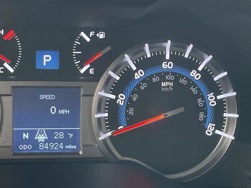 Used 2017 Toyota 4Runner Limited image 31