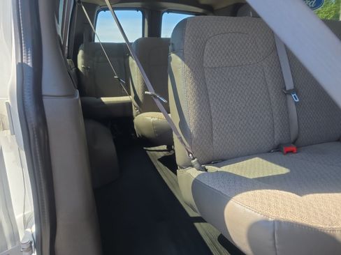 Used 2023 GMC Savana 3500 LS RWD image 14